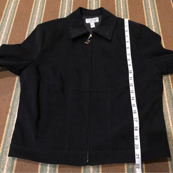 St. John Sport Black Faux Suede Zip Jacket Small Boho Western VTG Y2K Cowgirl - Picture 13 of 16
